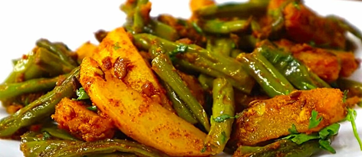 French Beans Aloo sabzi recipe | Cooking with Benazir French Beans Aloo sabzi recipe | Cooking with Benazir
