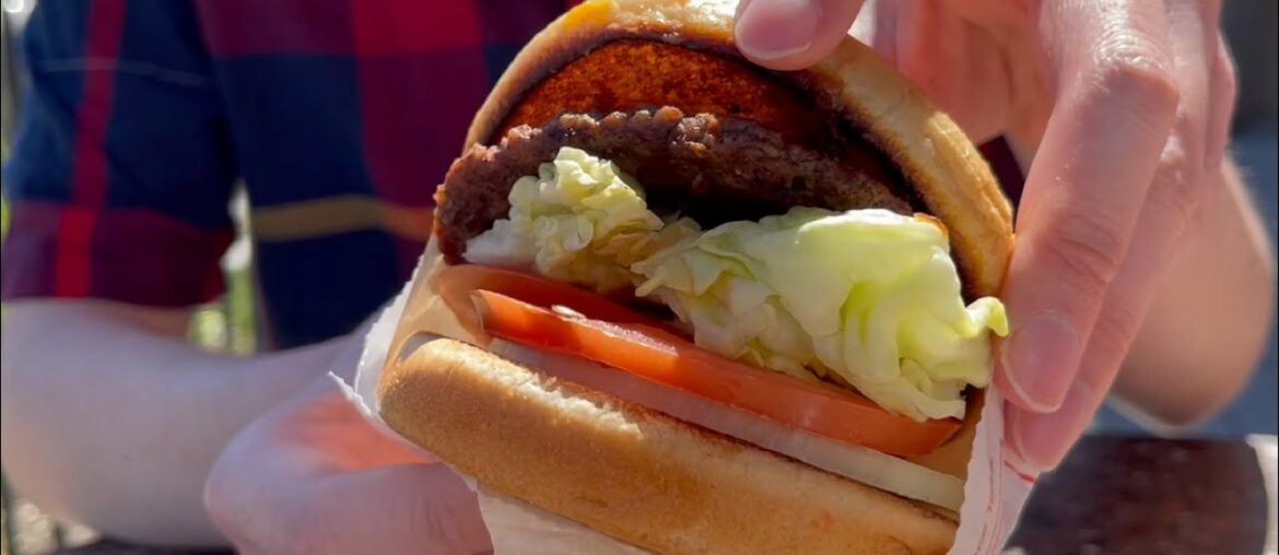 In-N-Out Burger VS. Barney's Gourmet Hamburgers VS. Fentons Creamery In-N-Out Burger VS. Barney's Gourmet Hamburgers VS. Fentons Creamery