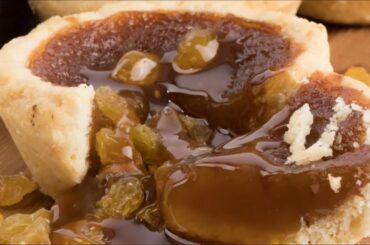 Iconic Canadian Foods You Need To Try Before You Die