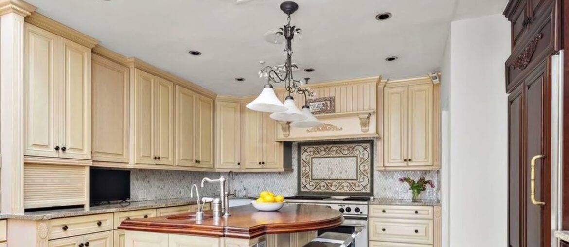 7 East 20th Street, Unit 12F