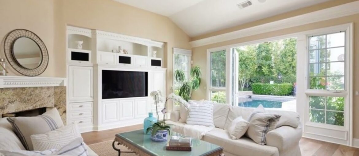 1927 Santiago Drive 1927 Santiago Drive