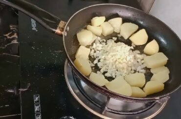 FRENCH HOT POTATO SALAD