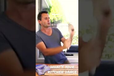 What ‘s your kitchen dance? 😅😅🕺🏽🕺🏽