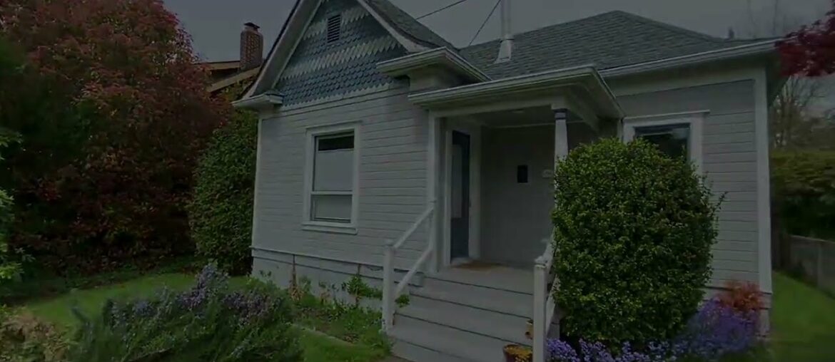 CHARMING, LIGHT-FILLED GREEN LAKE CRAFTSMAN W/ BACKYARD COTTAGE – 2318 N 61st St, Seattle, WA 98103 CHARMING, LIGHT-FILLED GREEN LAKE CRAFTSMAN W/ BACKYARD COTTAGE - 2318 N 61st St, Seattle, WA 98103