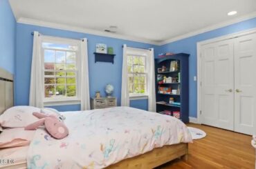 Greenwich (Cos Cob) CT Homes Real Estate for Sale: 8 Serenity Lane