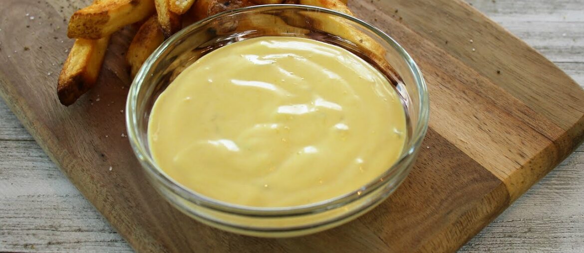 Smashburger Smash Sauce | It's Only Food w/ Chef John Politte