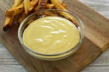 Smashburger Smash Sauce | It's Only Food w/ Chef John Politte