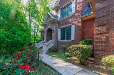 Video tour of Residential at 2418 HEMBREE Drive, Marietta, GA 30062