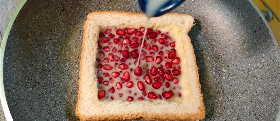 Delicious Pomegranate French Toast Recipe /// Easy Breakfast Recipe /// Bread Toast @Aysha Elysium