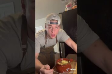 Easy French Onion Soup from @unclericoskitchen