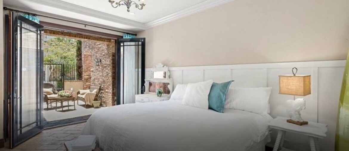 301 Larkspur Avenue Corona del Mar, CA 92625