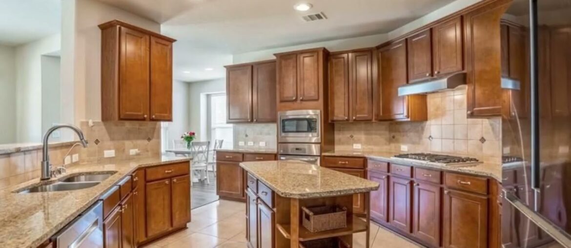 26015 Summer Savory Lane Katy, TX 77494