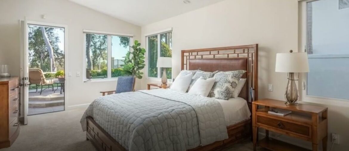 7365 Melodia Terrace Carlsbad, CA 92011