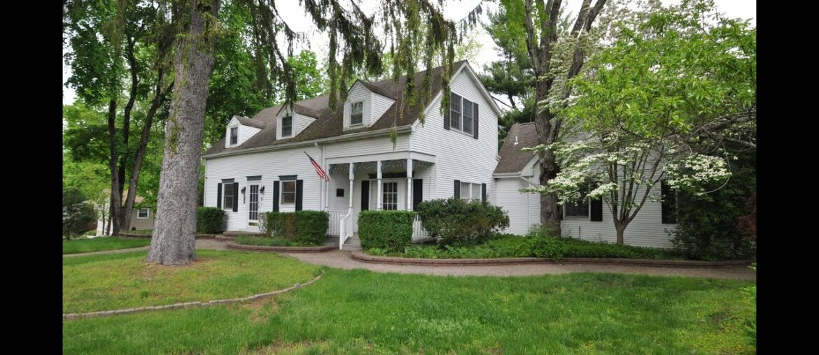 29 Weiss Road, Upper Saddle River, NJ 07458 29 Weiss Road, Upper Saddle River, NJ 07458