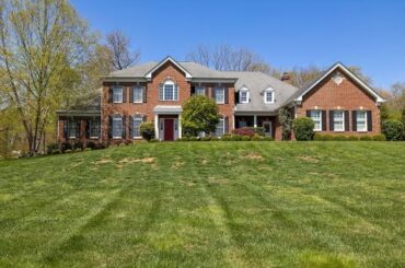 1113 Saddle Creek Court in Hunt Valley Chase