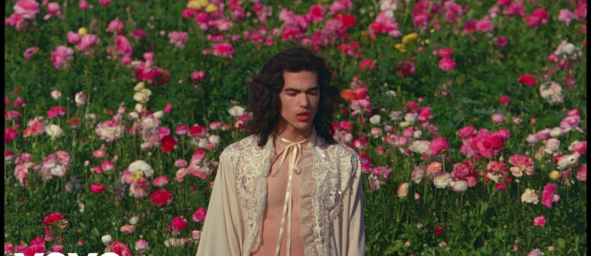 Conan Gray – Yours (Official Music Video) Conan Gray - Yours (Official Music Video)