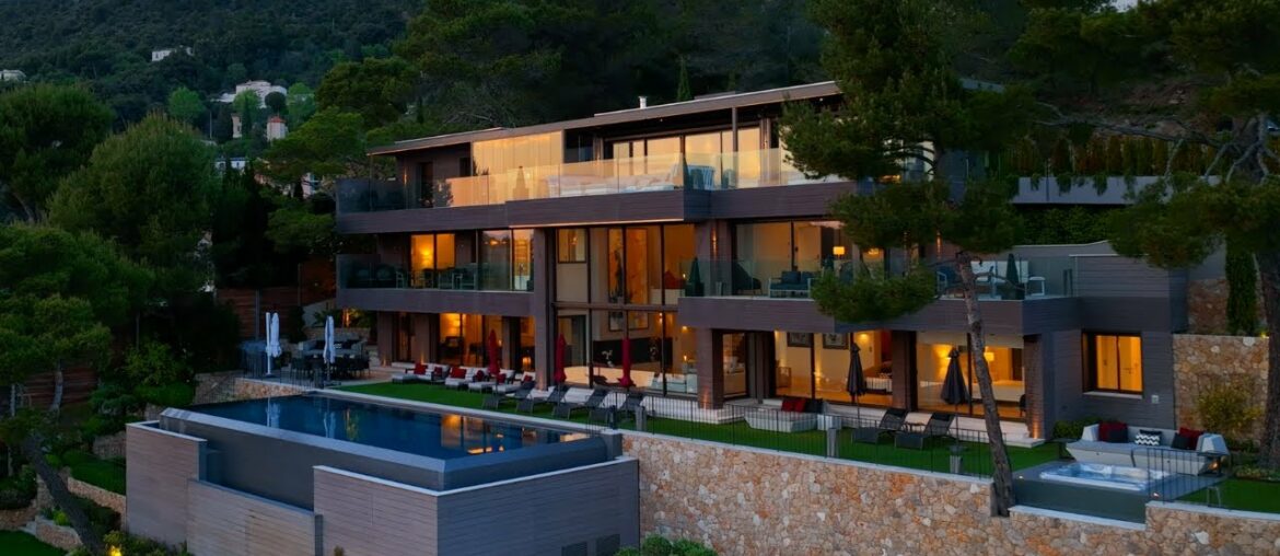 Inside a Modern Hill-Side Villa with Unforgettably Epic Views overlooking Cap Ferrat in Eze, France Inside a Modern Hill-Side Villa with Unforgettably Epic Views overlooking Cap Ferrat in Eze, France