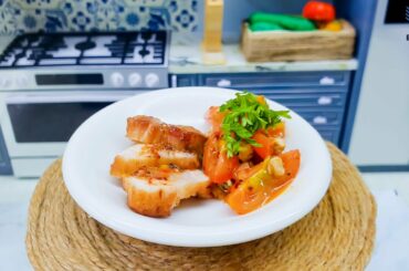 Step by Step Miniature Crispy Fried Pork Belly and Fried Mussels with Tomato Recipe / Mini Food