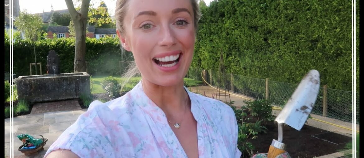 A WHOLESOME WEEKEND WITH OUR FAMILY // Fashion Mumblr Vlogs A WHOLESOME WEEKEND WITH OUR FAMILY // Fashion Mumblr Vlogs