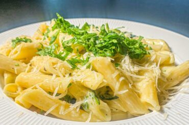 Creamy Spinach Garlic And Cheese Pasta - Original French Recipe