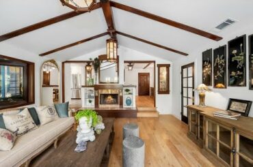 2119 Thurin Street, Costa Mesa, CA 92627