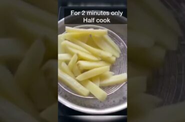 French fries recipe | Homemade French fries | Crispy tasty potato chips #frenchfries #shorts