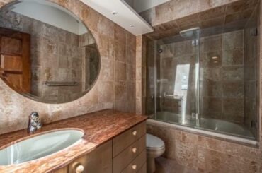 19 Canterbury Court, Mendham, NJ 07945