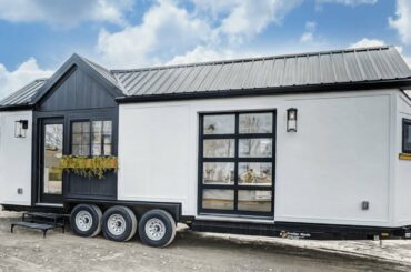 White Stunning Tiny House