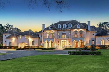 $6,750,000! A timeless French style Mansion with extraordinary grounds in Tomball, Texas