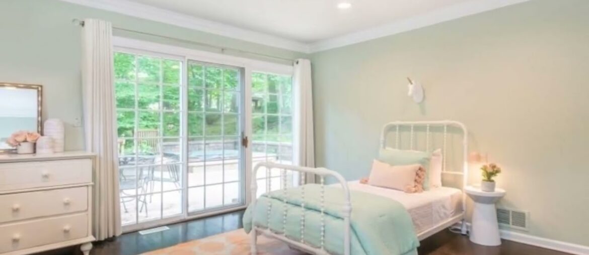 11 Hemlock Road, Short Hills, NJ 07078