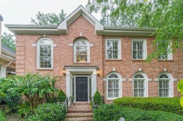 1029 LENOX VALLEY Drive NE for sale in Brookhaven, GA 30324 - Residential