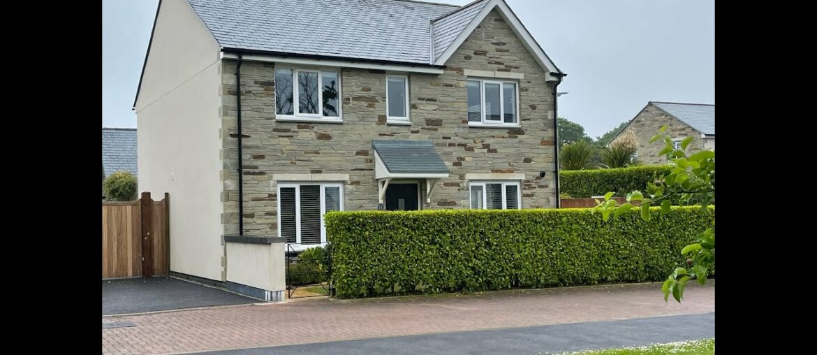 Trevince Road, Carnon Downs – Fantastic 4 bedroom detached house with double garage and conservatory Trevince Road, Carnon Downs - Fantastic 4 bedroom detached house with double garage and conservatory