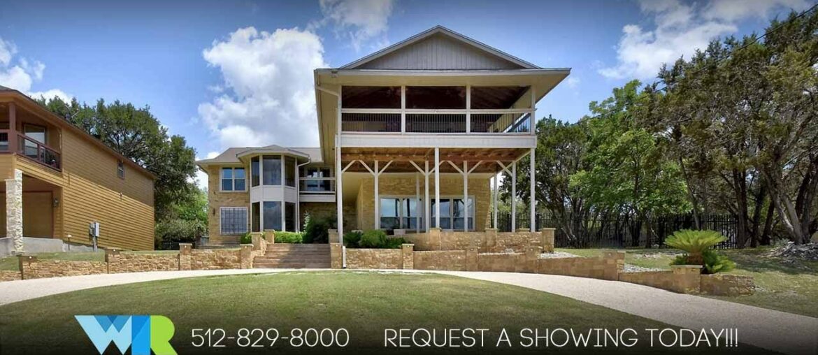 Home for Sale in Canyon Lake, TX
