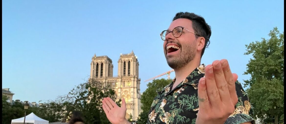 France LIVE: Paris in the Evening at Notre Dame France LIVE: Paris in the Evening at Notre Dame