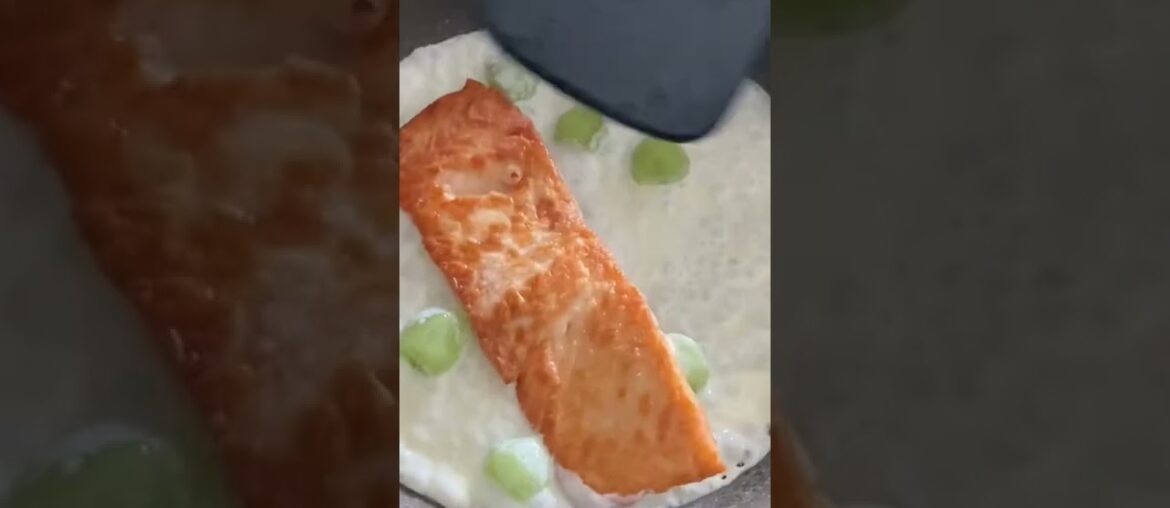 Pan Sauces that Pop! Salmon in a creamy white wine sauce with peeled grapes AKA Salmon Veronique