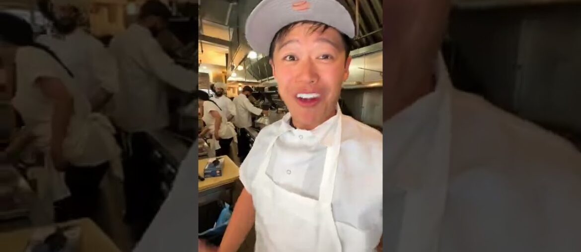 Professional chef throws down top 3 sandwich I ever had in my LIFE!!