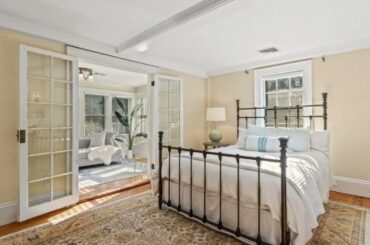 31 Abbott Road, Wellesley, MA 02481