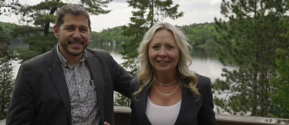 Waterfront Living for only $775,000 Waterfront Living for only $775,000