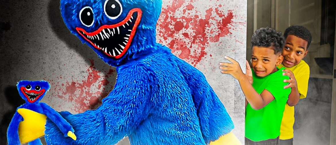 POPPY PLAYTIME HUGGY WUGGY COMES TO OUR HOUSE IN REAL LIFE | Ep.1 | The Prince Family Clubhouse POPPY PLAYTIME HUGGY WUGGY COMES TO OUR HOUSE IN REAL LIFE | Ep.1 | The Prince Family Clubhouse