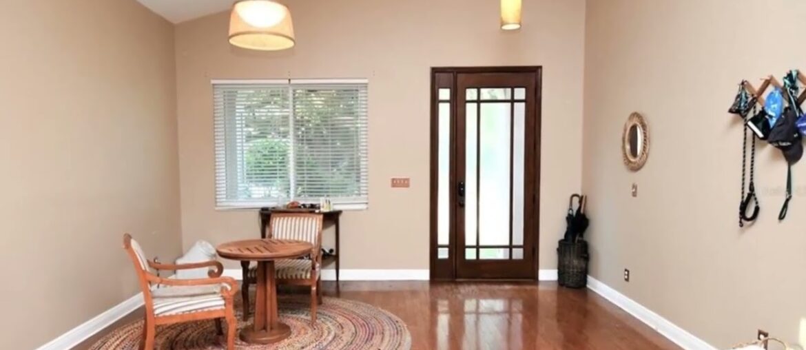 201 W SOUTH AVENUE,  TAMPA, FL 33603 - Jodi Avery - MLS U8164159