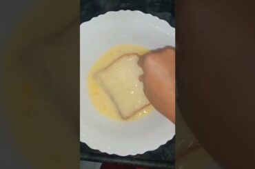 French toast | quick French toast recipe | easy breakfast recipe #shorts #yshorts #Frenchtoast