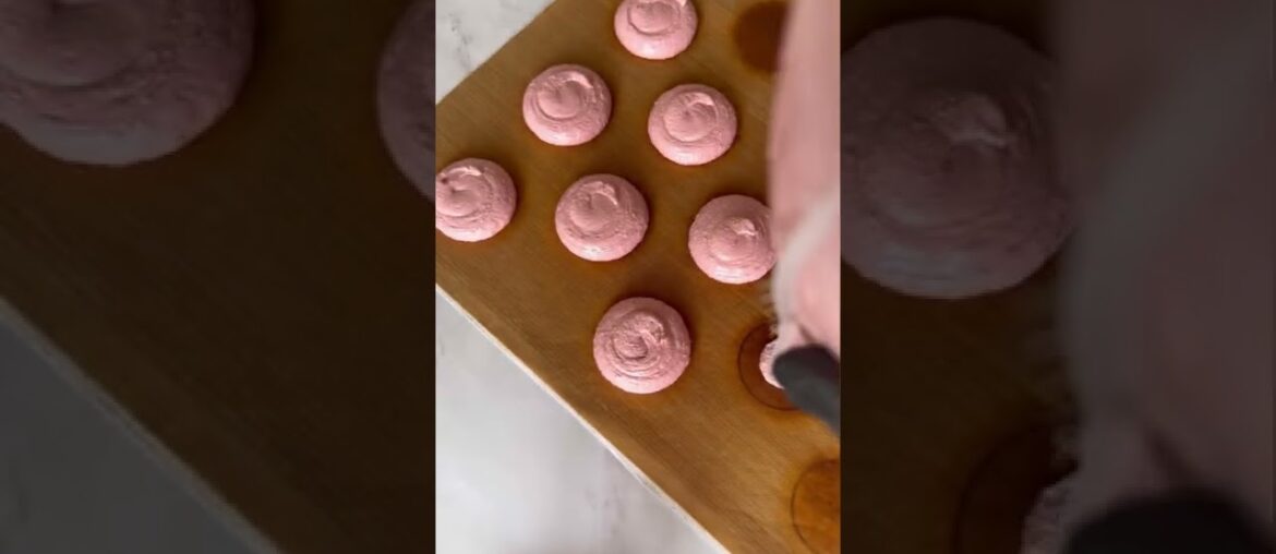 French meringue macarons