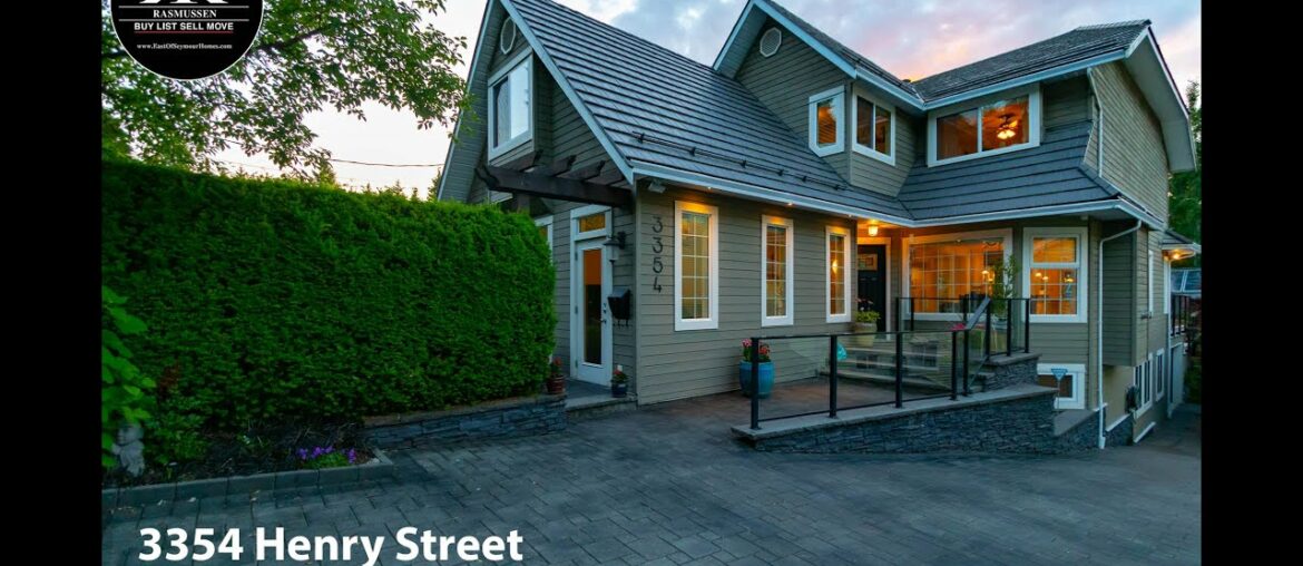 3354 HENRY, PORT MOODY - A Port Moody Beauty!