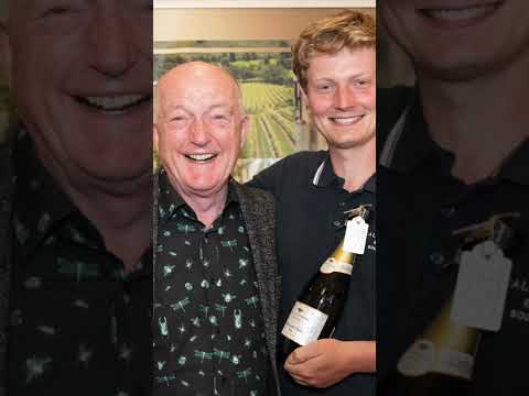 English Wine Extravaganza with Oz Clarke English Wine Extravaganza with Oz Clarke