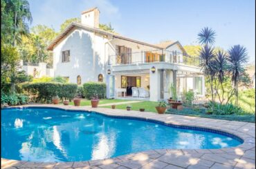 5 bedroom house for sale in Kloof | Pam Golding Properties