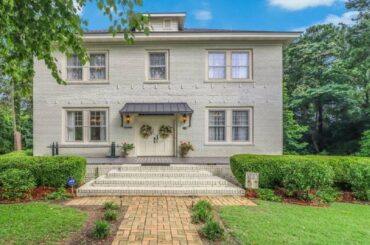 440 Hampton St, Elloree, SC Presented by Brandon Ray.