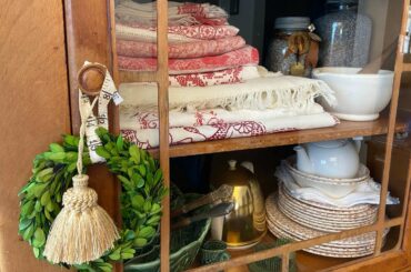 Switching up my Hutch- French country Style #thriftedfinds #vintage #brocante