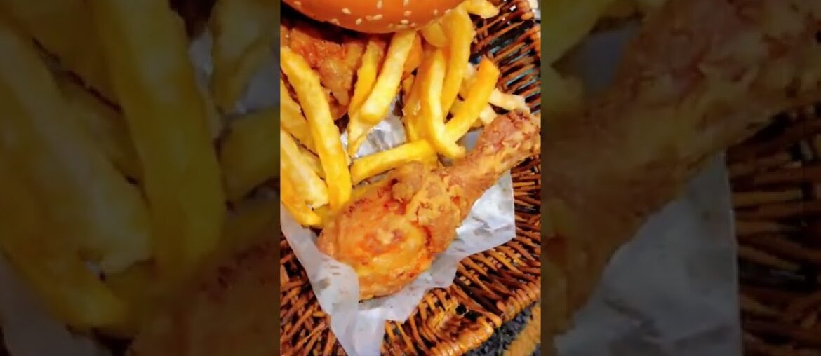 Unboxing BOSS Burger and French Fries Under Rs: 10000 #short #shorts #shortvideo #youtubeshorts Unboxing BOSS Burger and French Fries Under Rs: 10000 #short #shorts #shortvideo #youtubeshorts