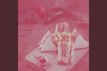 Relaxed Backdrops for Indoor Dining