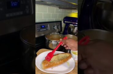 French bread bowl #foodie #bread #texas #diy #cooking #easy #mukbang #recipe #foryou #food #tiktok